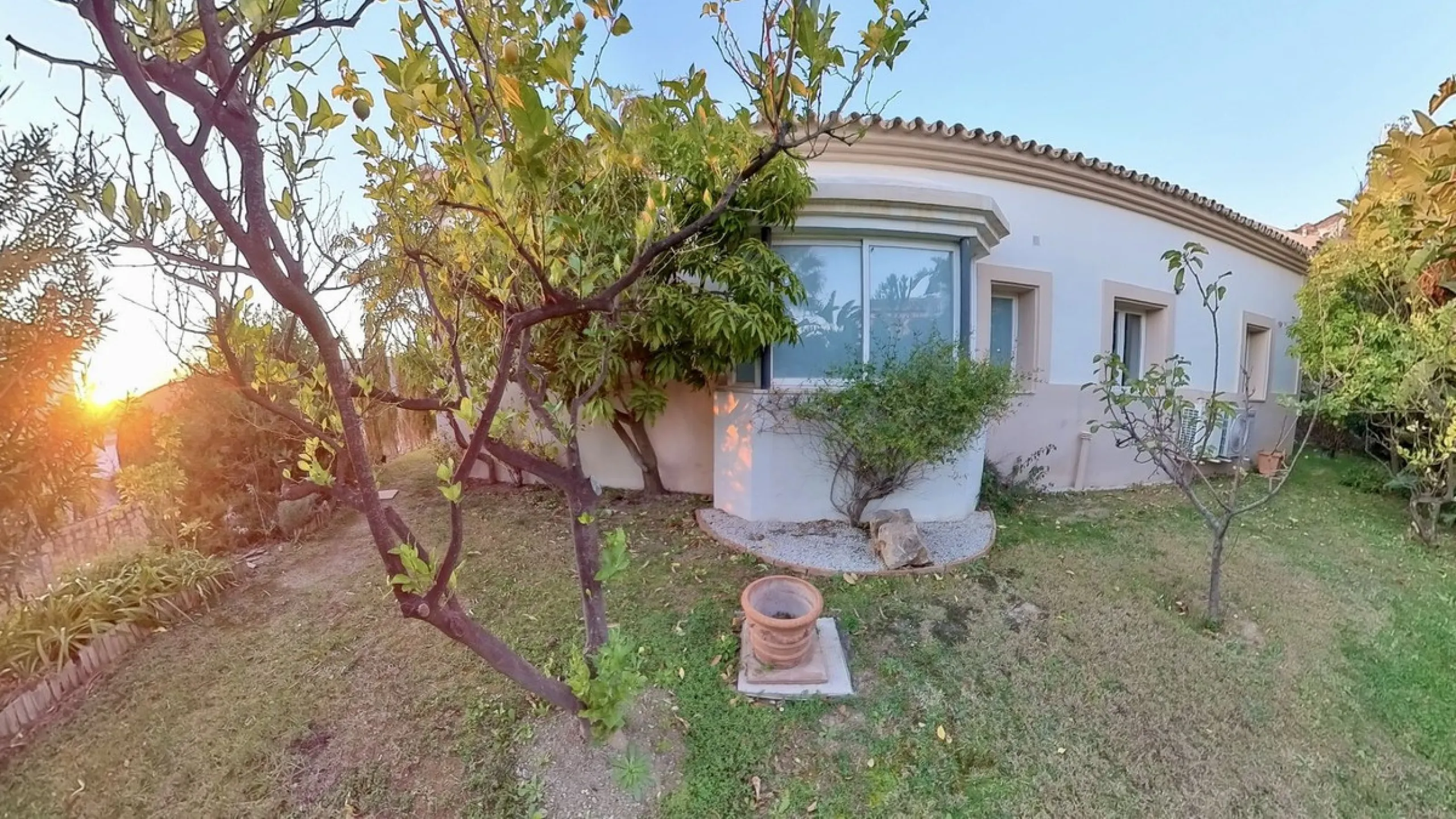 Detached Villa in Sierra Blanca Country Club
