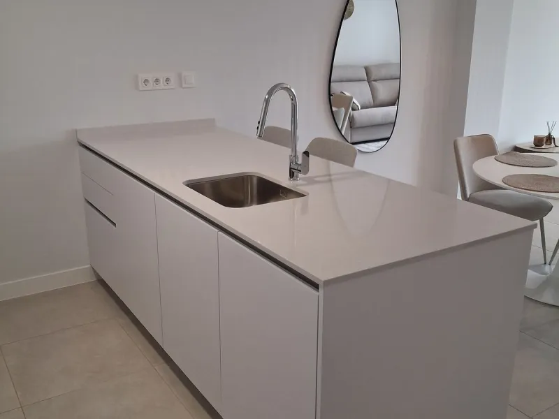 Apartment - Ground Floor Apartment в продаже в Estepona, Málaga. В доме 1 спален и 1 ванных комнат. Площадь дома 72 м². Площадь участка 27 м²