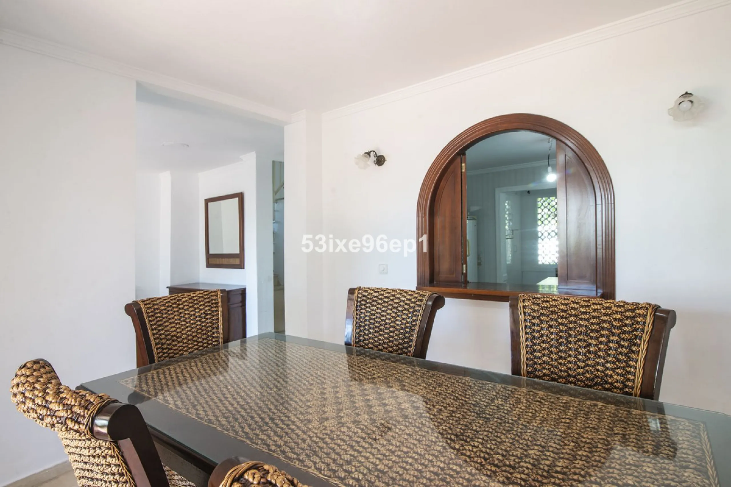 Spacious Semi-Detached Home in El Padrón, Estepona