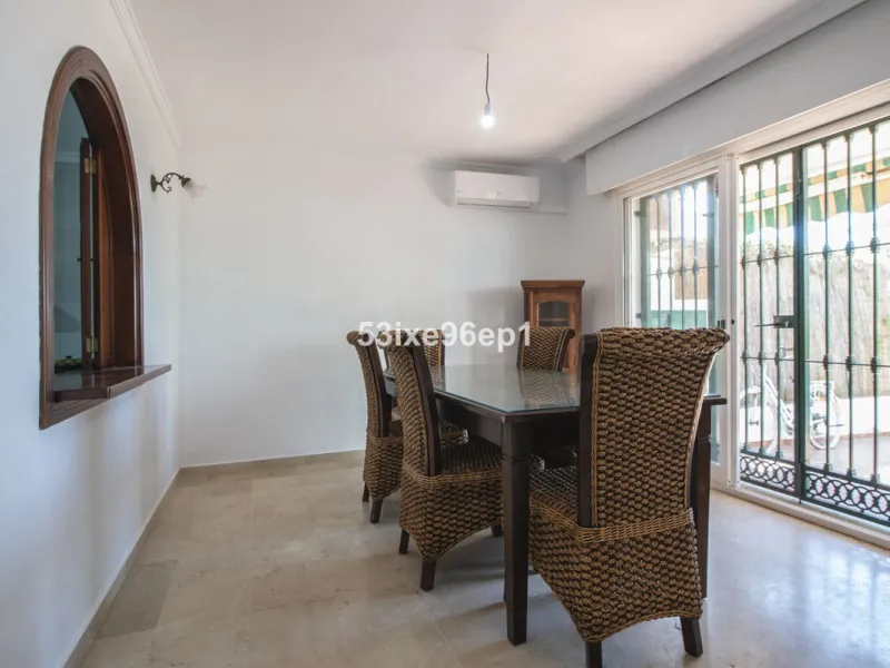 Spacious Semi-Detached Home in El Padrón, Estepona