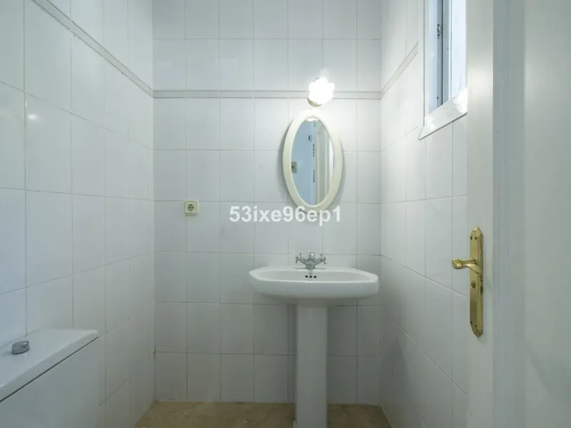 Spacious Semi-Detached Home in El Padrón, Estepona