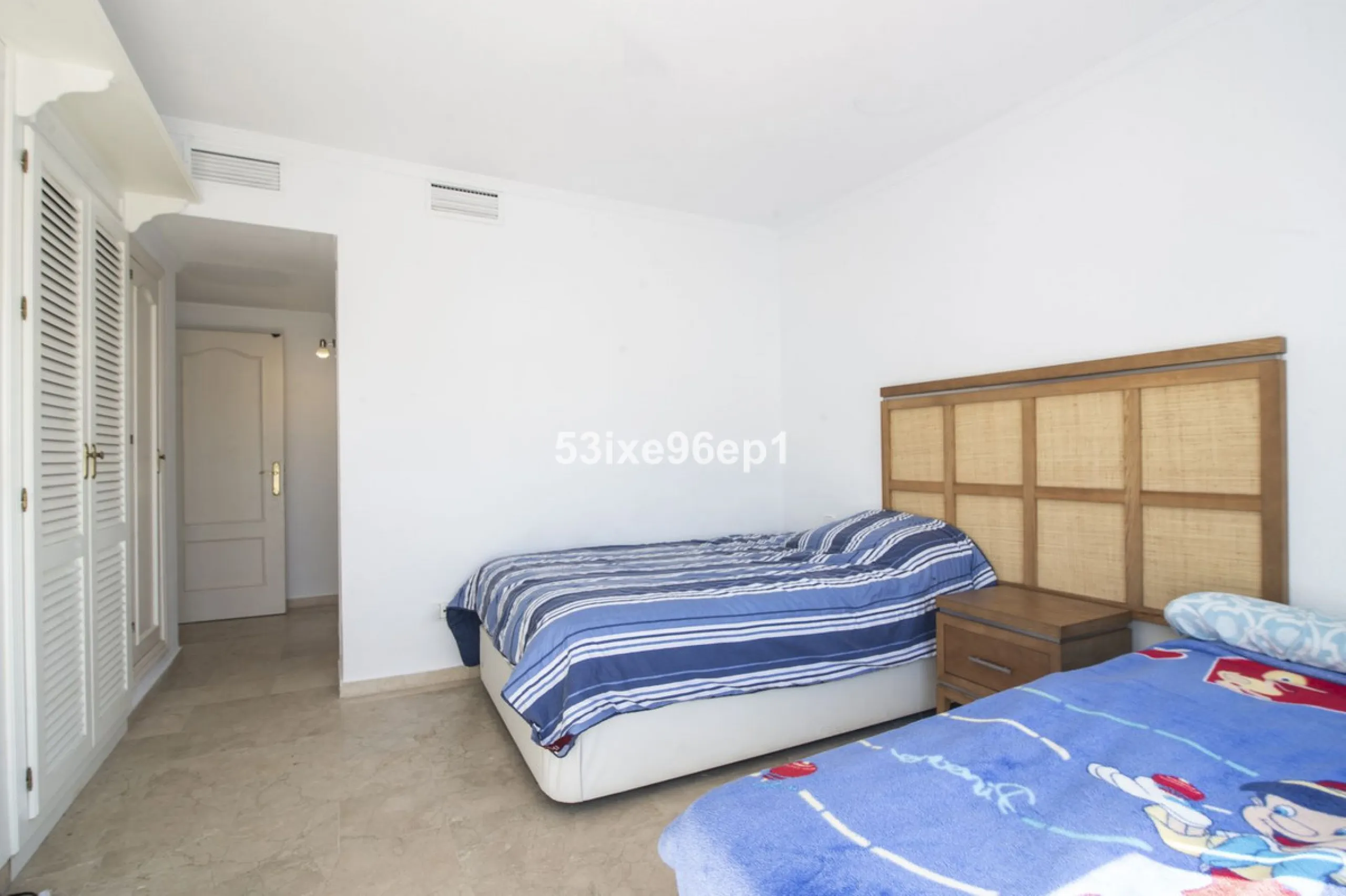Spacious Semi-Detached Home in El Padrón, Estepona