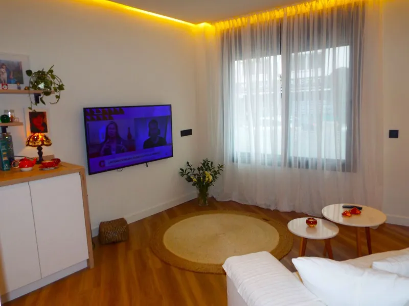 Beautiful and charming apartment for sale in the centre of Estepona, located just a few metres from the iconic La Rada beach, in one of the most sought-after and privileged areas of the town.