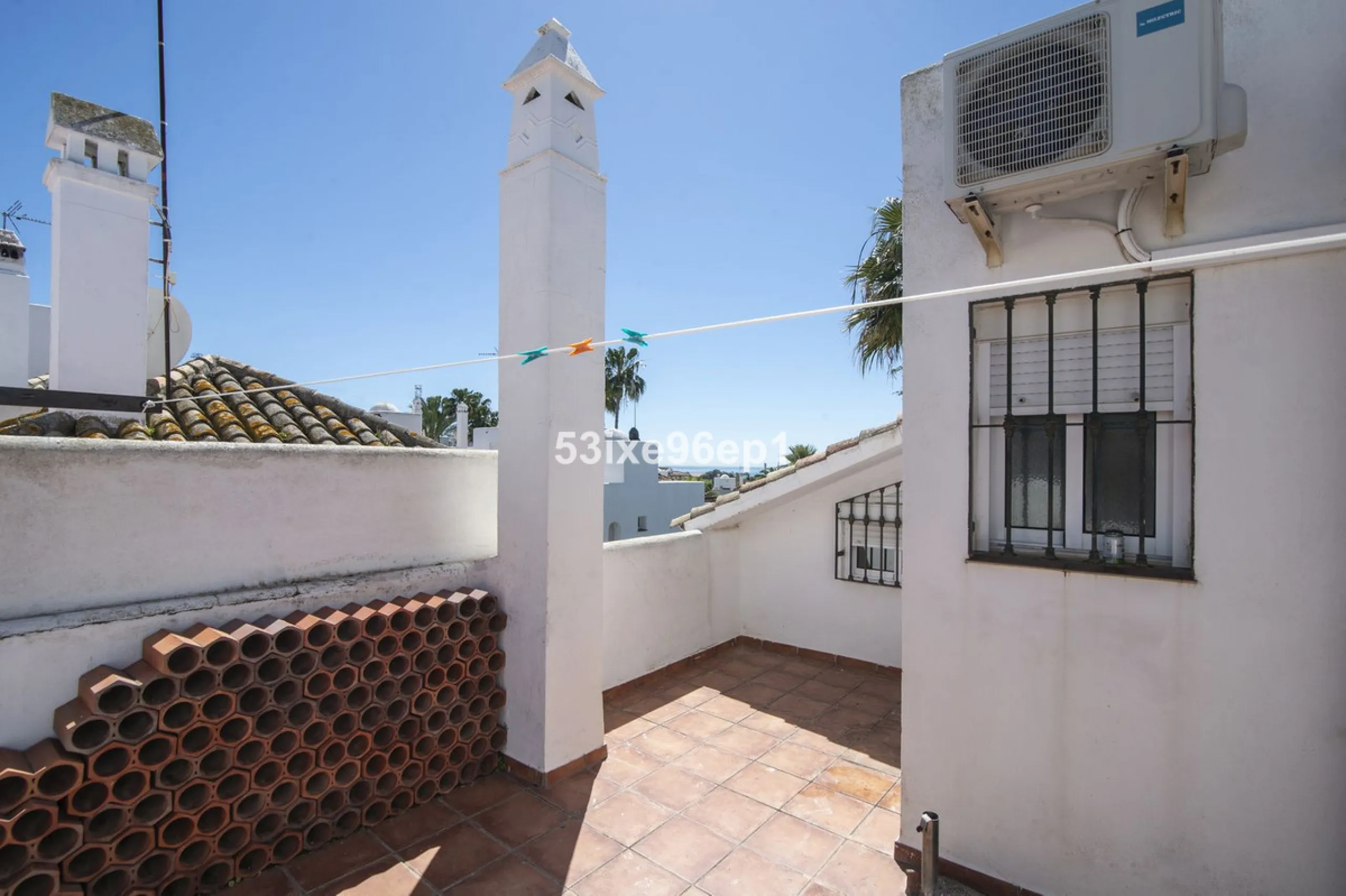 Spacious Semi-Detached Home in El Padrón, Estepona
