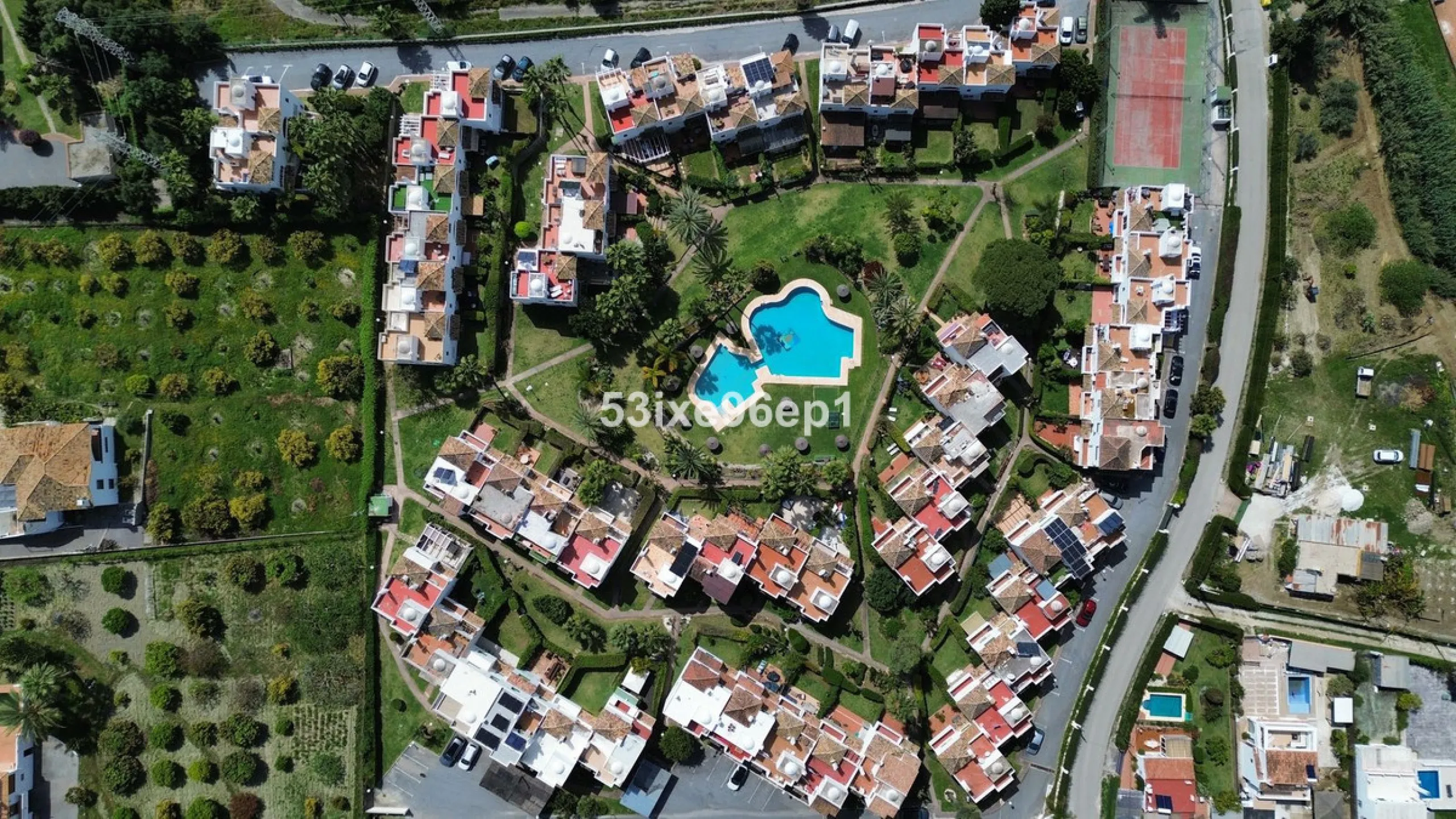 Spacious Semi-Detached Home in El Padrón, Estepona