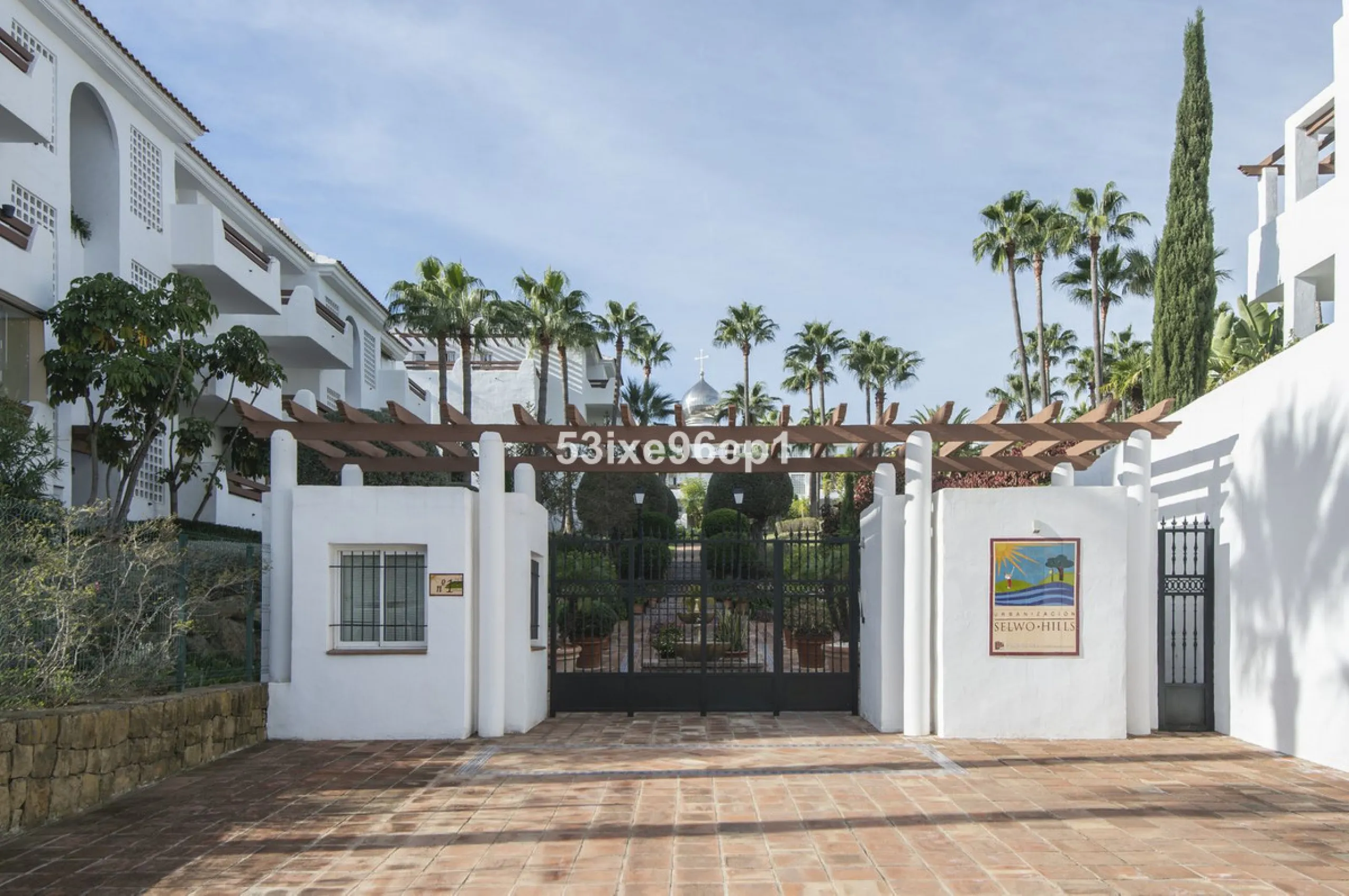 Middle Floor Apartment, Selwo, Costa del Sol.