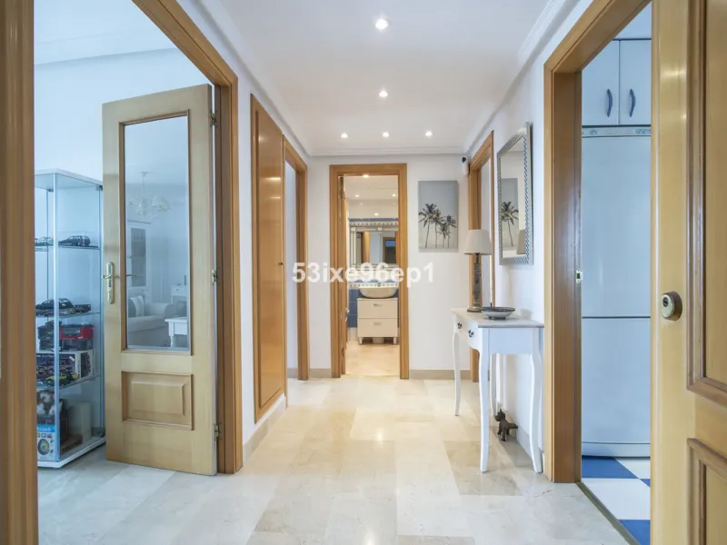 Middle Floor Apartment, Selwo, Costa del Sol.