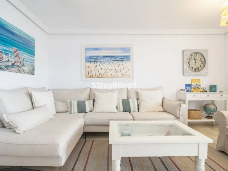 Middle Floor Apartment, Selwo, Costa del Sol.