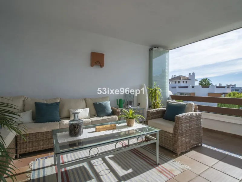 Middle Floor Apartment, Selwo, Costa del Sol.