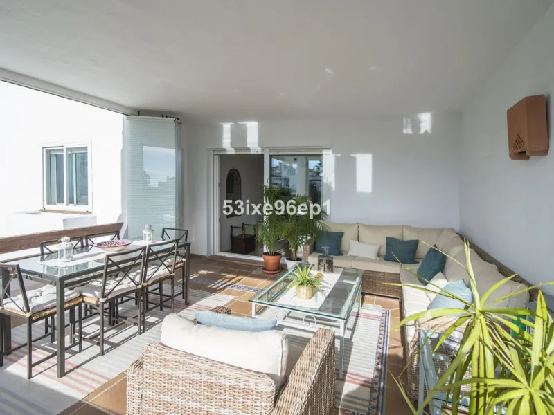 Middle Floor Apartment, Selwo, Costa del Sol.