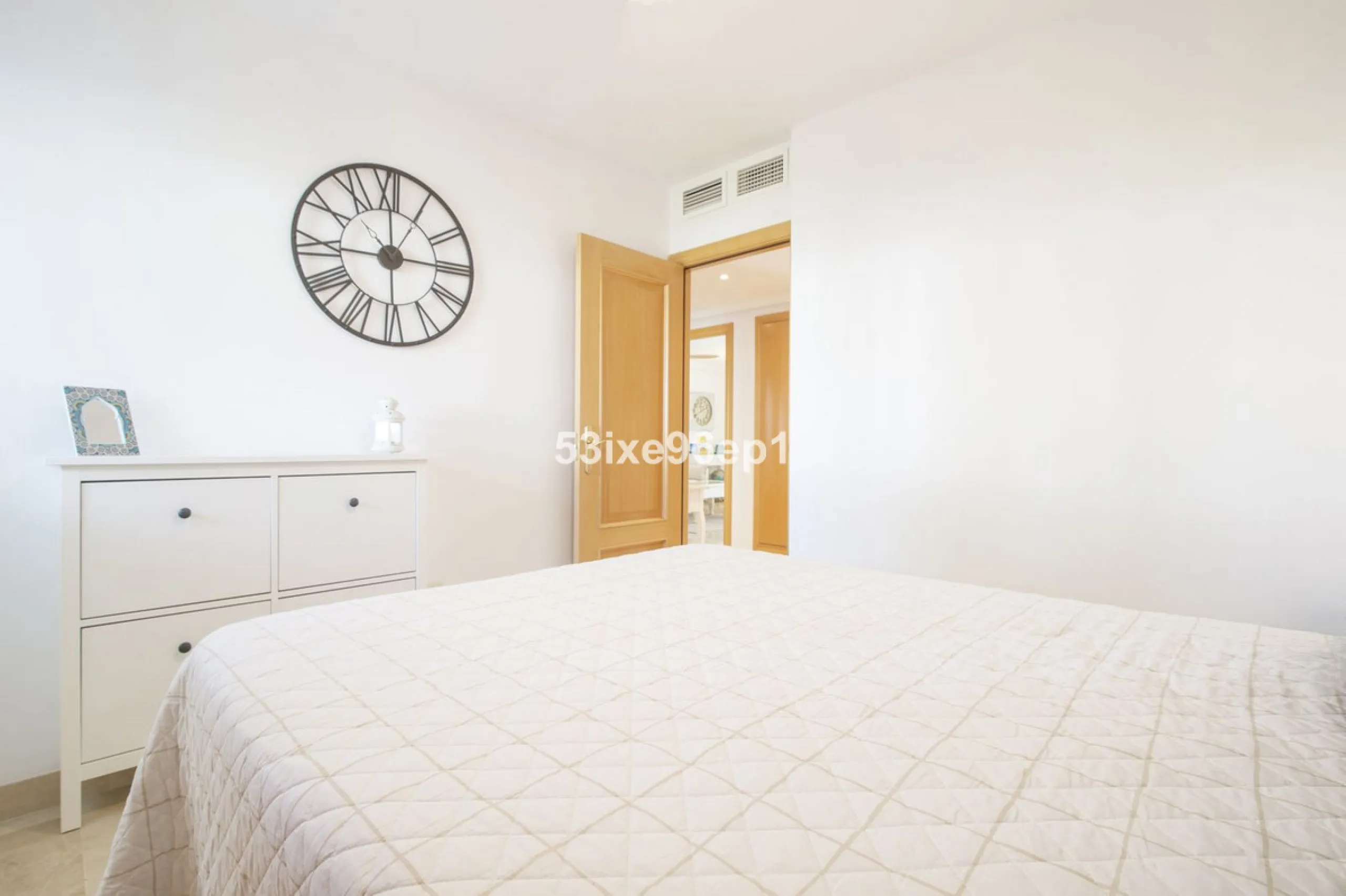 Middle Floor Apartment, Selwo, Costa del Sol.
