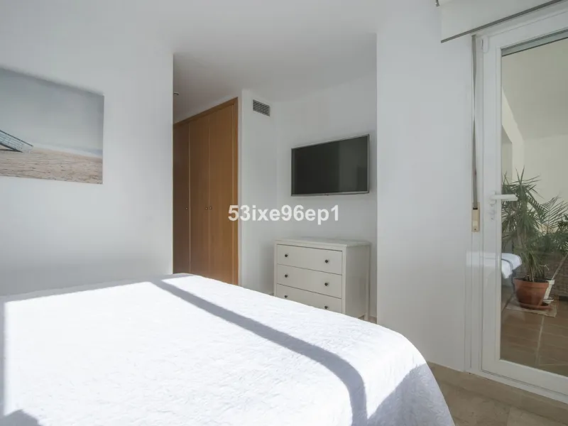 Middle Floor Apartment, Selwo, Costa del Sol.
