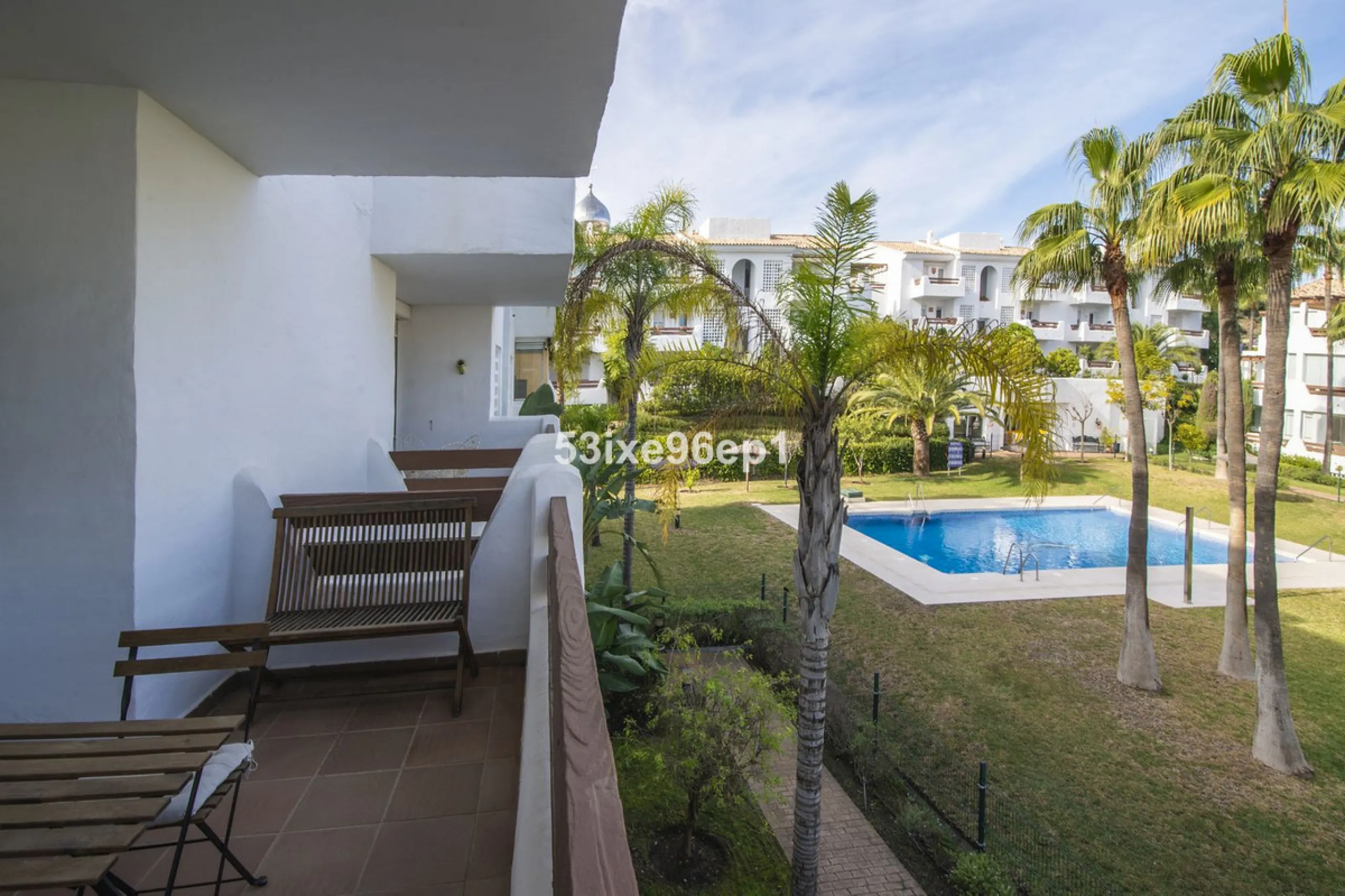 Middle Floor Apartment, Selwo, Costa del Sol.