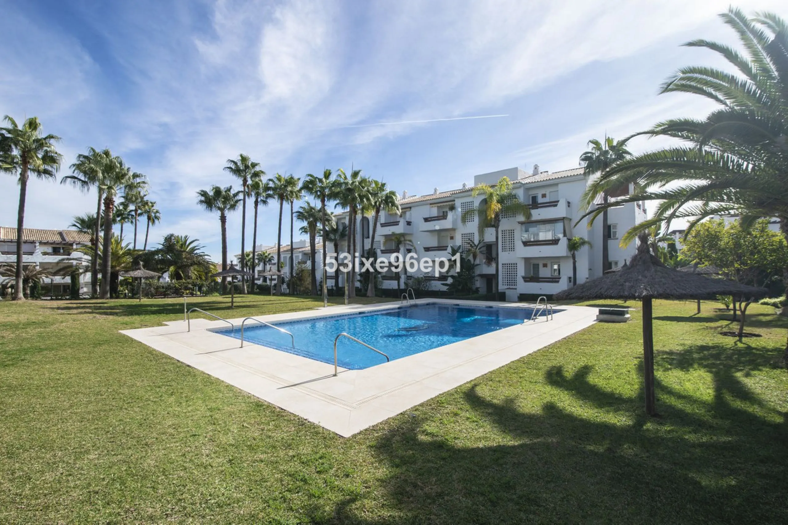 Middle Floor Apartment, Selwo, Costa del Sol.