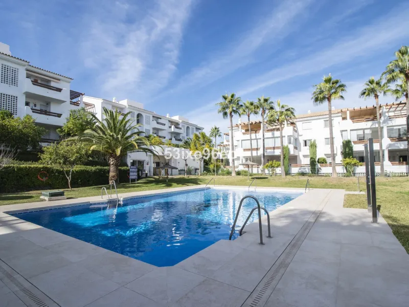 Middle Floor Apartment, Selwo, Costa del Sol.