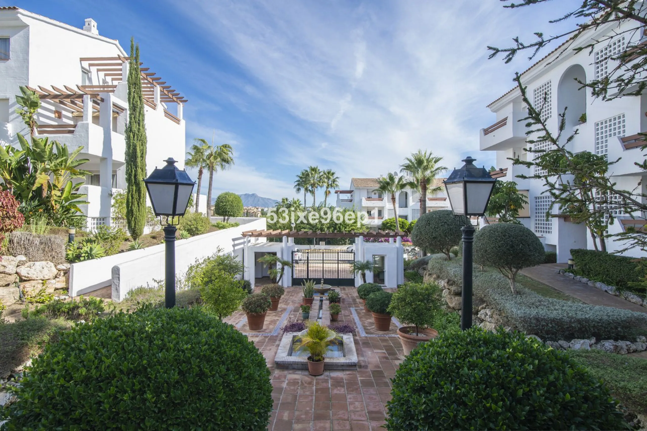 Middle Floor Apartment, Selwo, Costa del Sol.