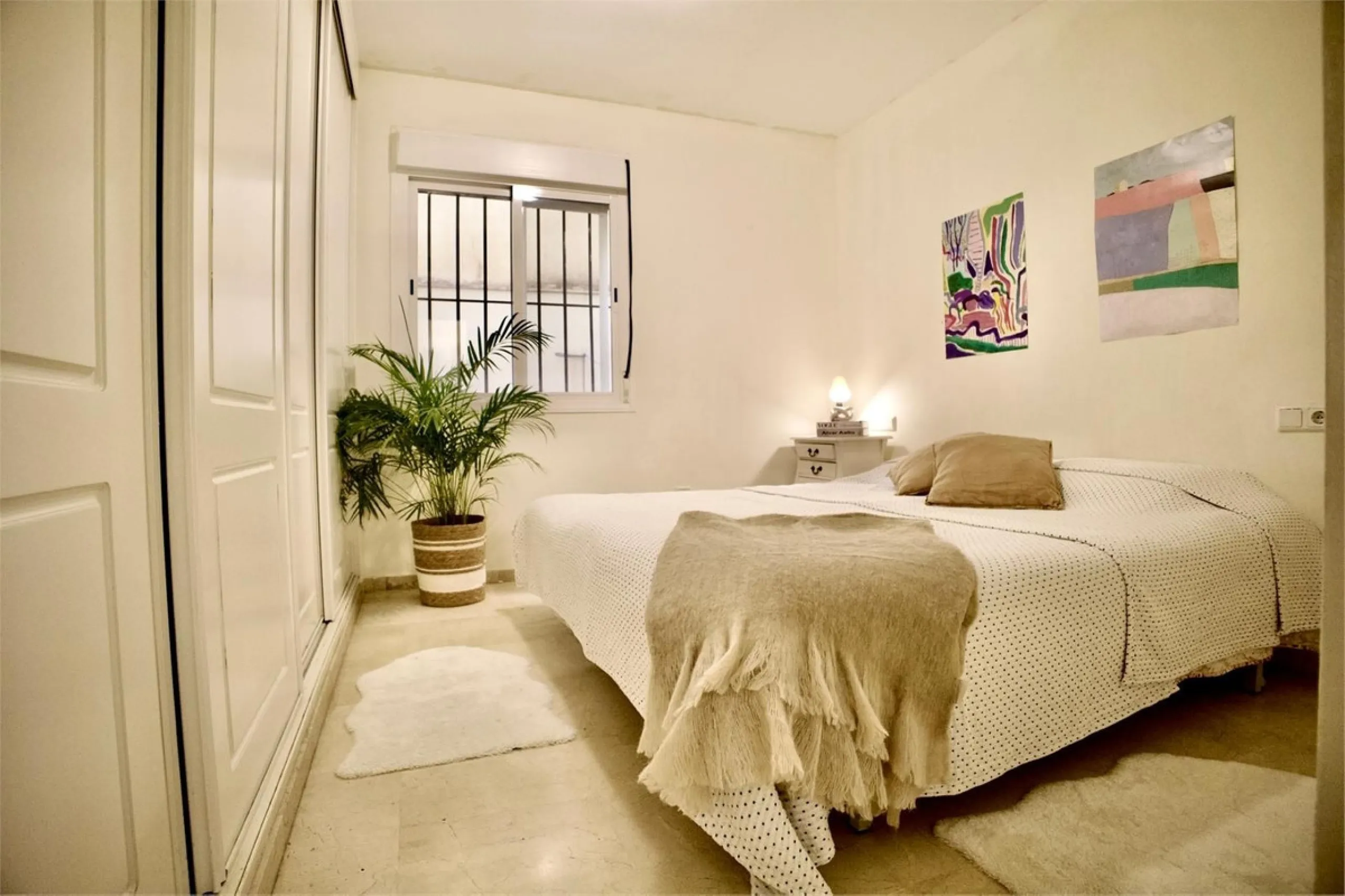 Apartment - Ground Floor Apartment в продаже в Estepona, Málaga. В доме 1 спален и 1 ванных комнат. Площадь дома 63 м²