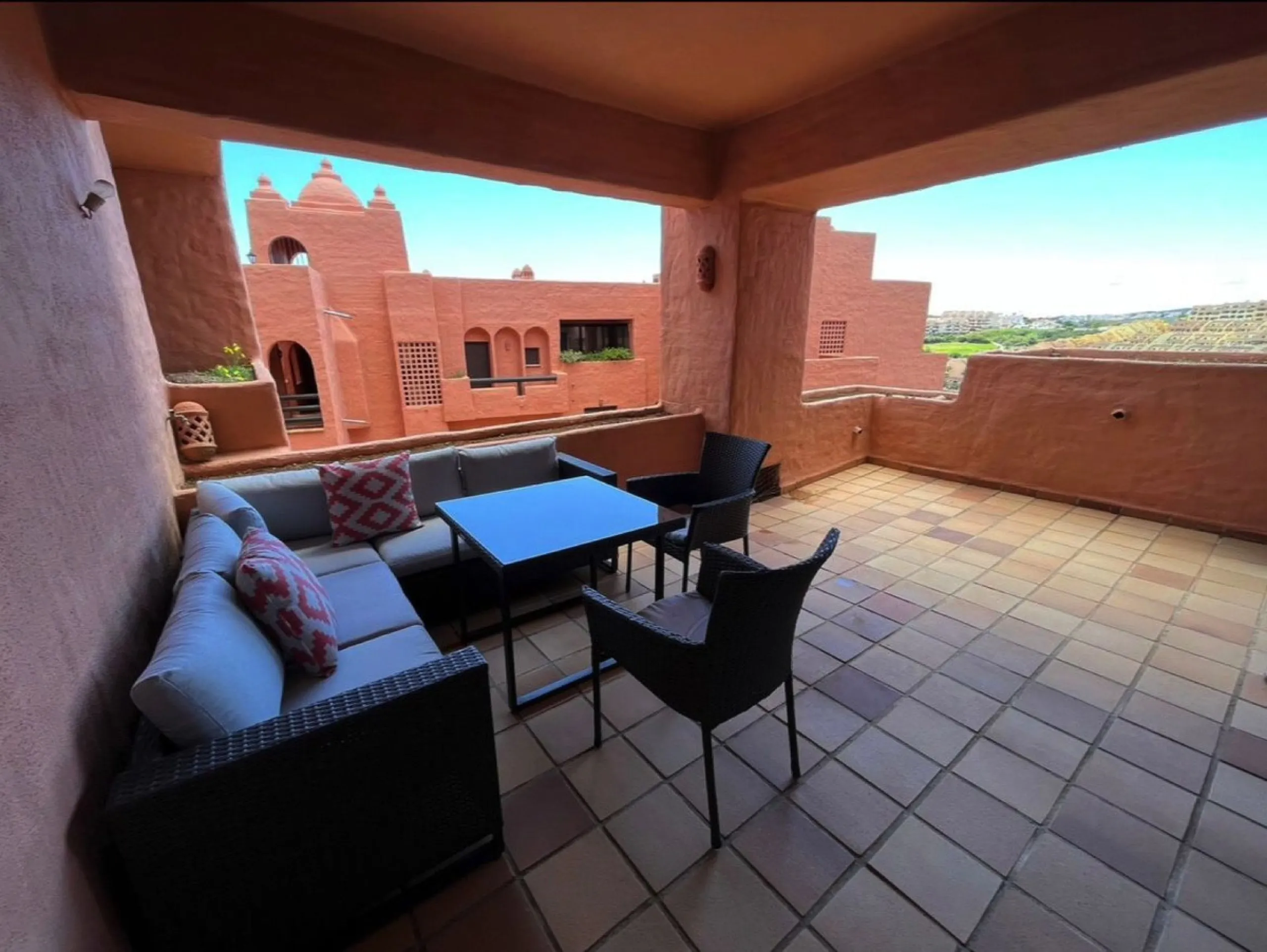 Semi-Furnished Apartment in the Exclusive Urb. Coto Real Duquesa, Manilva – 4 Pools and Move-In Ready!