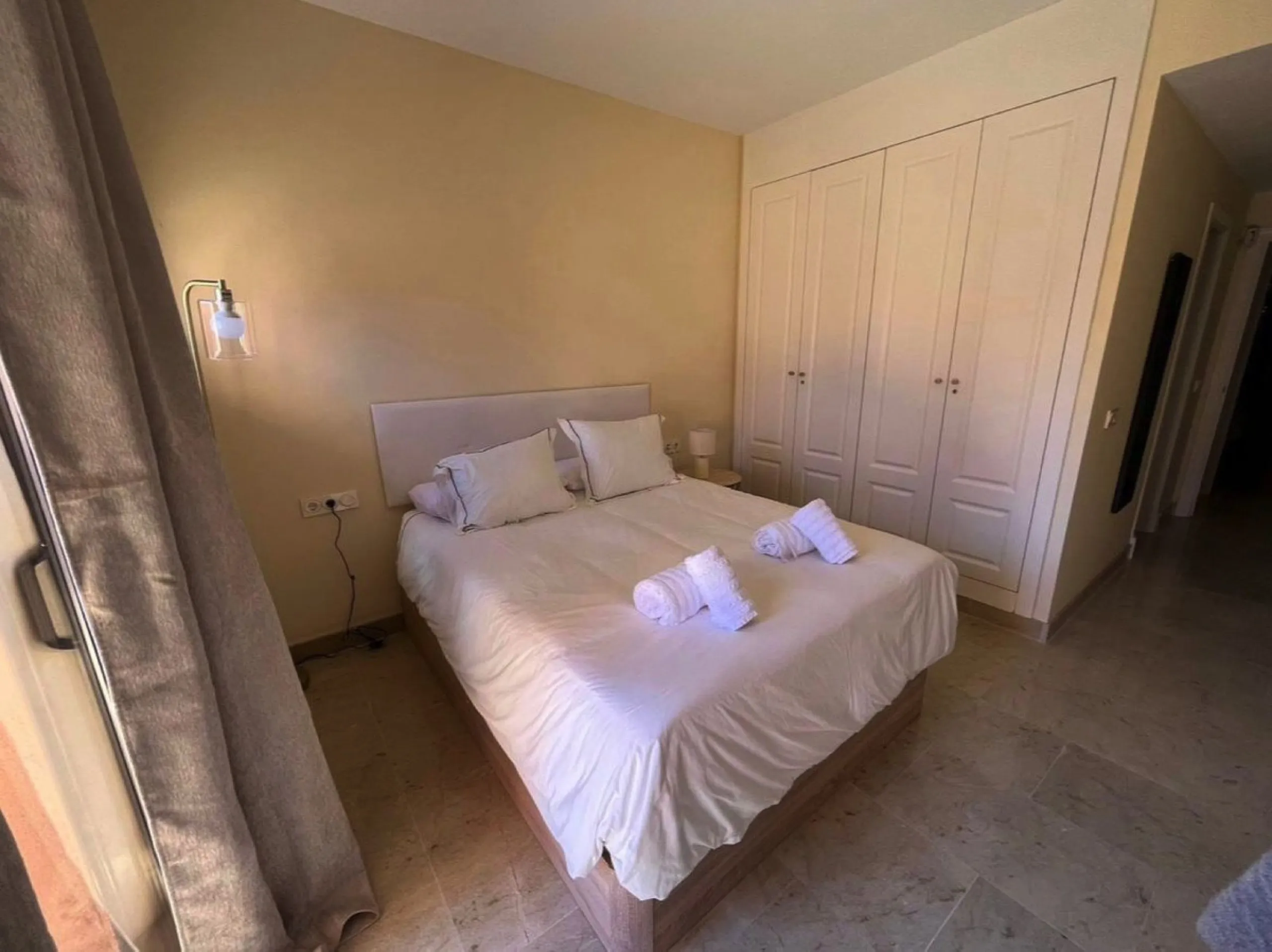 Semi-Furnished Apartment in the Exclusive Urb. Coto Real Duquesa, Manilva – 4 Pools and Move-In Ready!