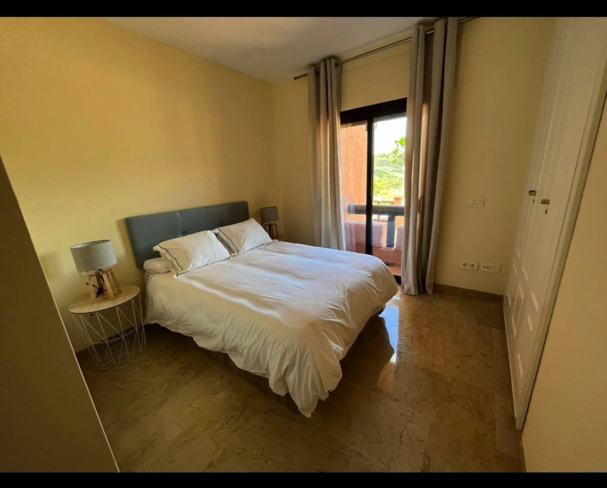 Semi-Furnished Apartment in the Exclusive Urb. Coto Real Duquesa, Manilva – 4 Pools and Move-In Ready!