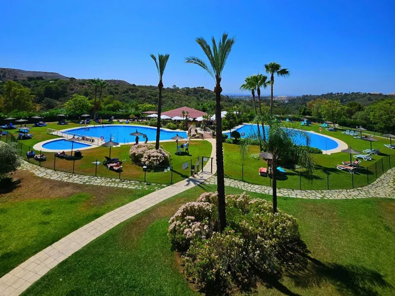 Stunning Detached 3-Bedroom Villa in Pristine Condition at Parque Botánico Resort & Country Club, Benahavís – A Tranquil Costa del Sol Haven