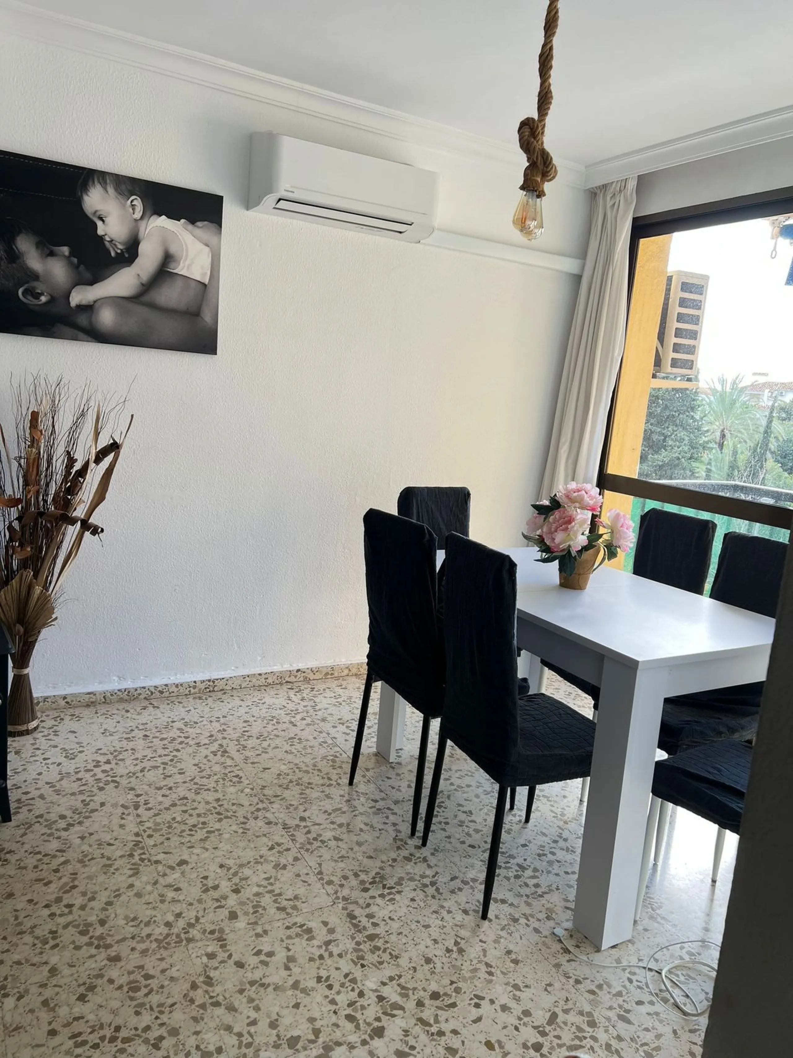 Spacious Ready-to-Move-In Apartment in Miraflores, Marbella – Prime Central Location Just Minutes from the Old Town and Beach!