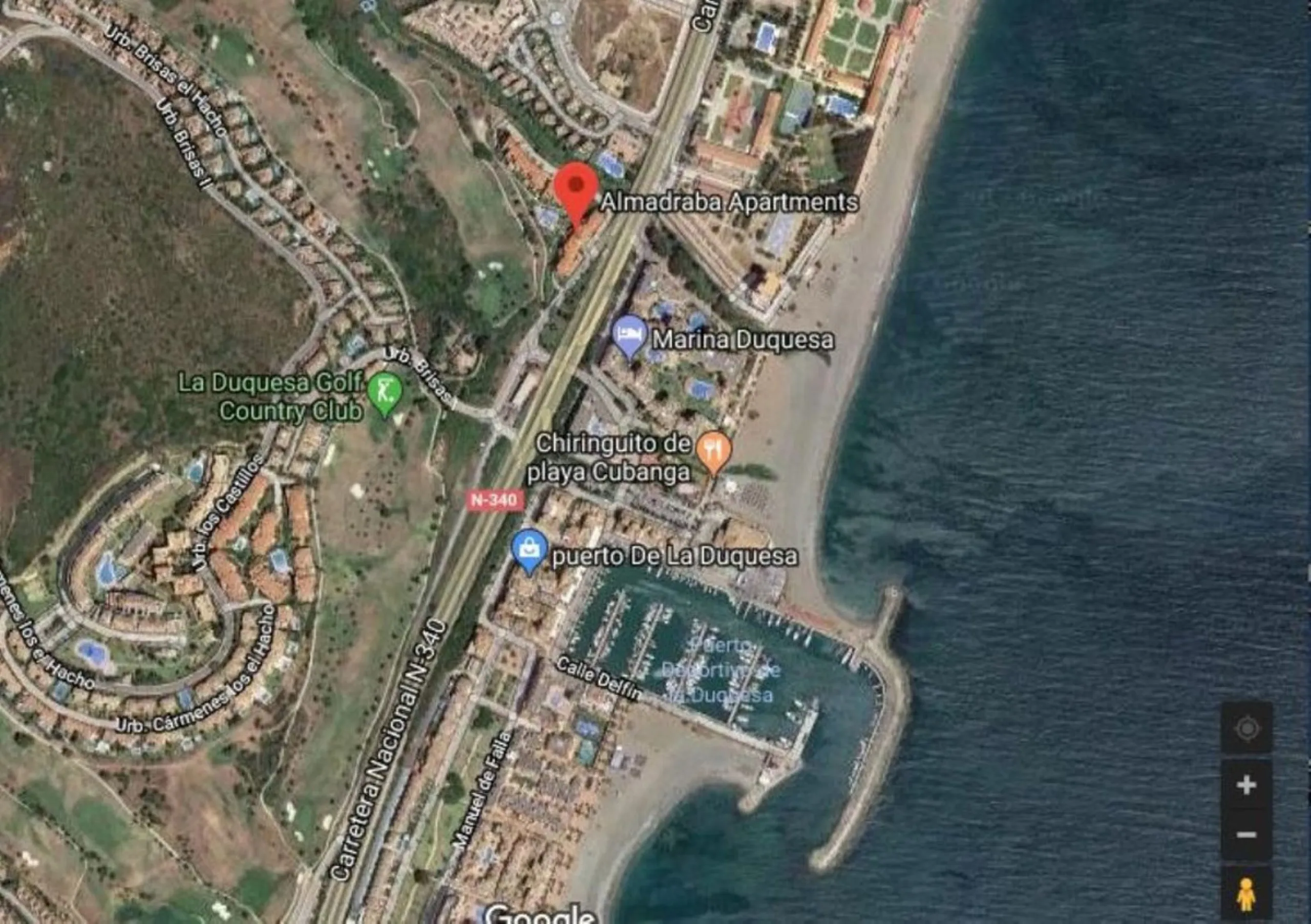A unique investment opportunity in Puerto de la Duquesa, Manilva, Málaga. Located in one of the most exclusive and sought-after areas of Manilva, this stunning 3-bedroom duplex penthouse combines luxury, comfort, and excellent investment potential. First 