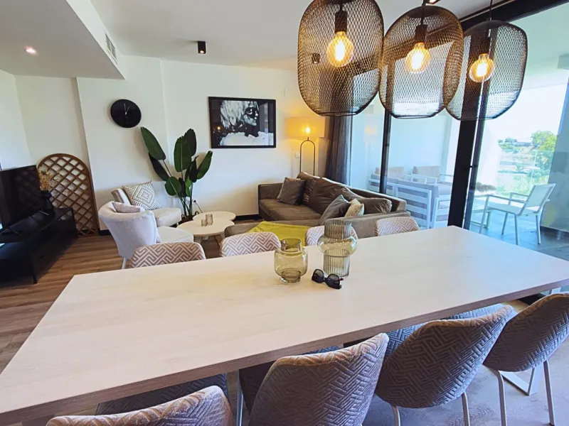 Apartment - Middle Floor Apartment в продаже в Mijas, Málaga. В доме 4 спален и 2 ванных комнат. Площадь дома 80 м²