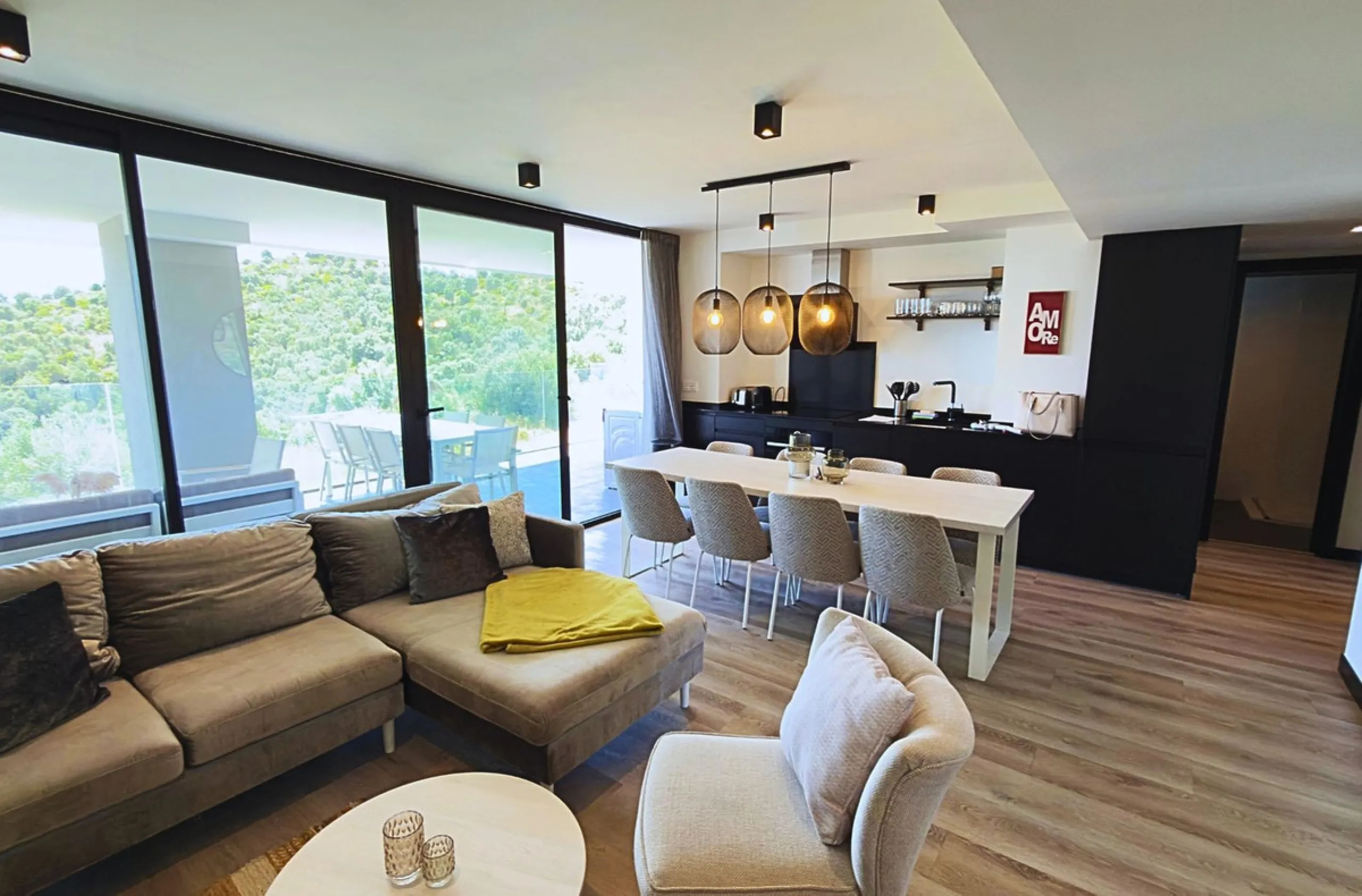 Apartment - Middle Floor Apartment в продаже в Mijas, Málaga. В доме 4 спален и 2 ванных комнат. Площадь дома 80 м²