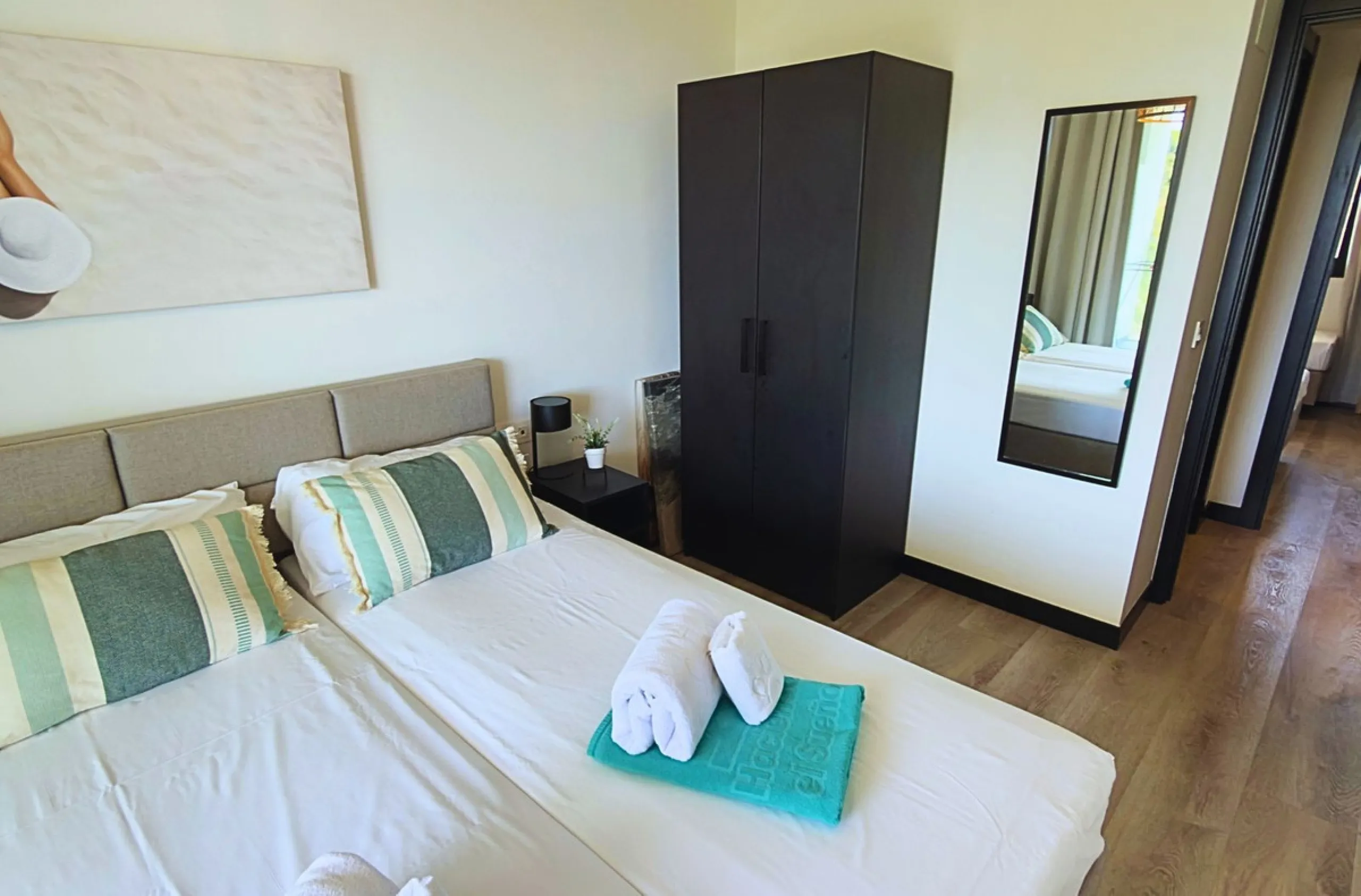 Apartment - Middle Floor Apartment в продаже в Mijas, Málaga. В доме 4 спален и 2 ванных комнат. Площадь дома 80 м²