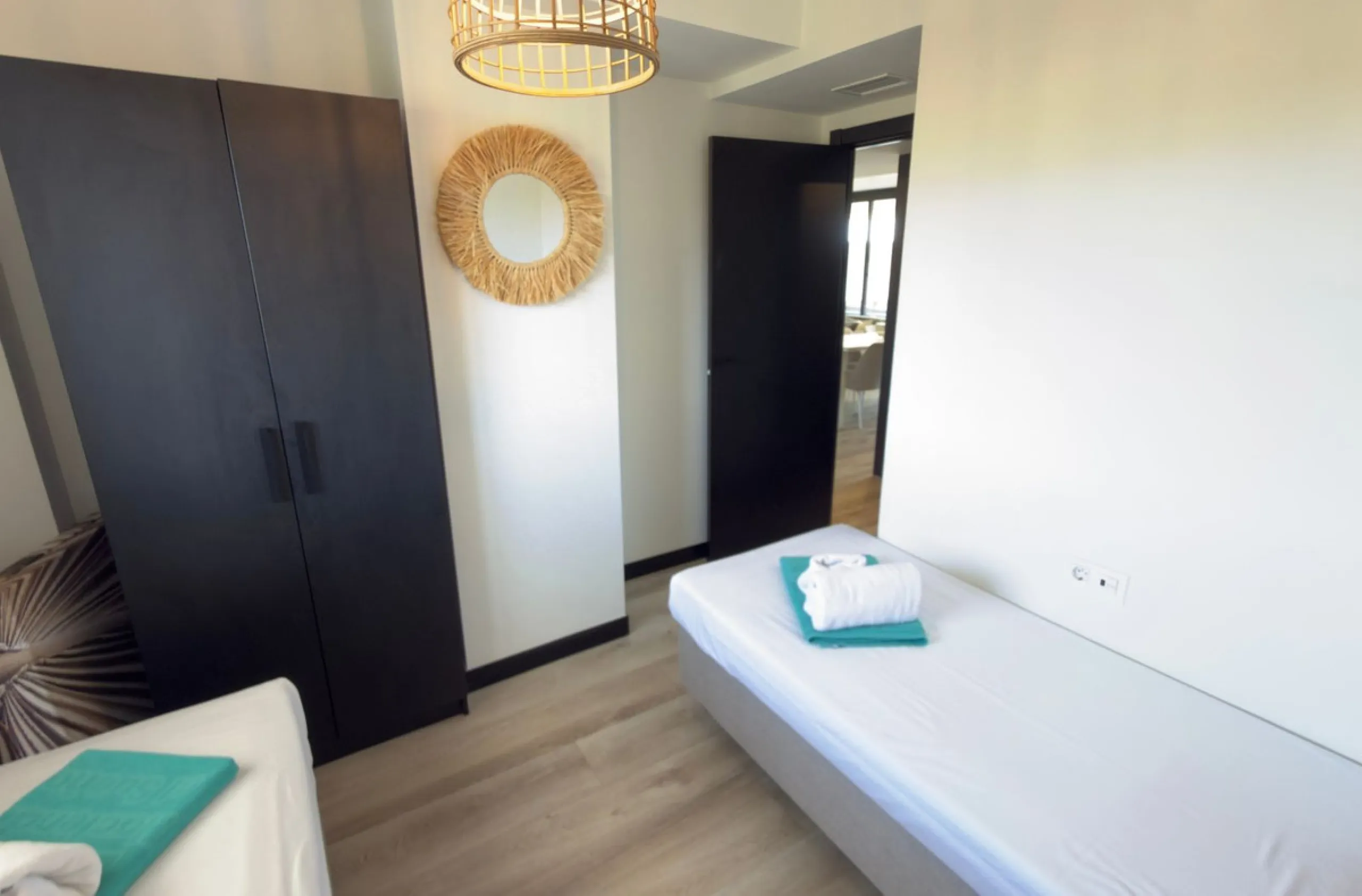 Apartment - Middle Floor Apartment в продаже в Mijas, Málaga. В доме 4 спален и 2 ванных комнат. Площадь дома 80 м²