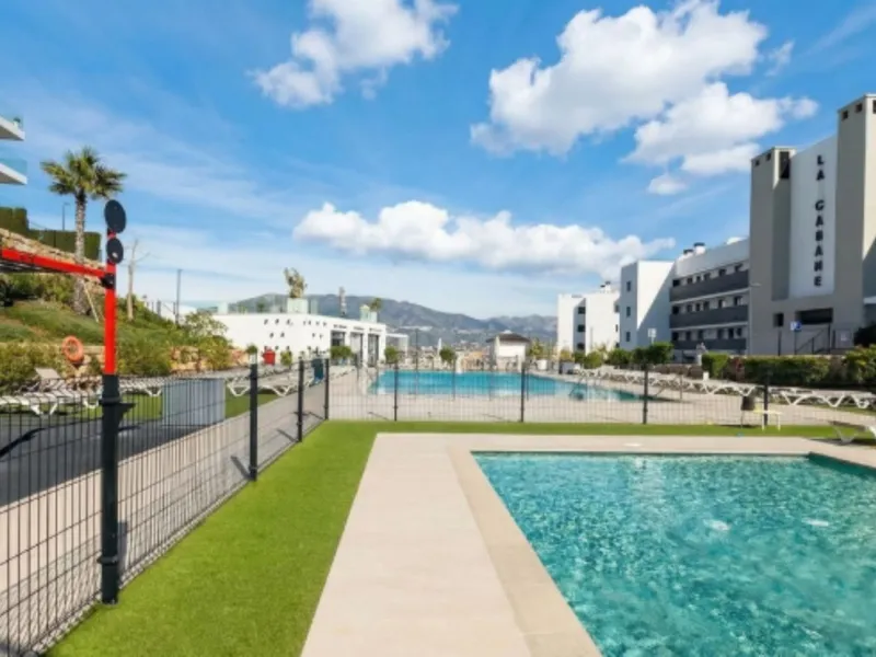 Apartment - Middle Floor Apartment в продаже в Mijas, Málaga. В доме 4 спален и 2 ванных комнат. Площадь дома 80 м²