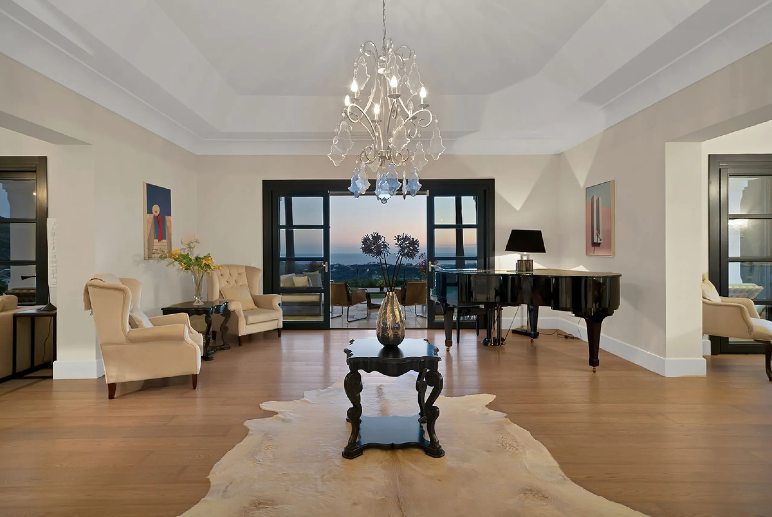 A stunning 5 bedroom Andalusían-inspired villa with panoramic sea and mountain views, Monte Mayor, Benahavís