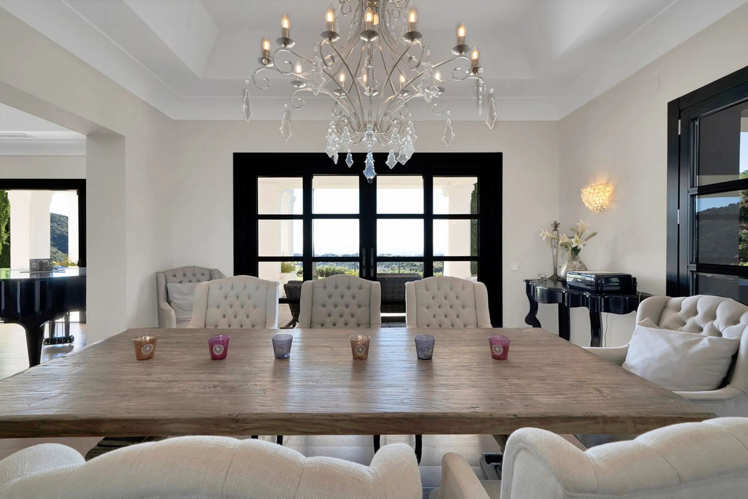 A stunning 5 bedroom Andalusían-inspired villa with panoramic sea and mountain views, Monte Mayor, Benahavís