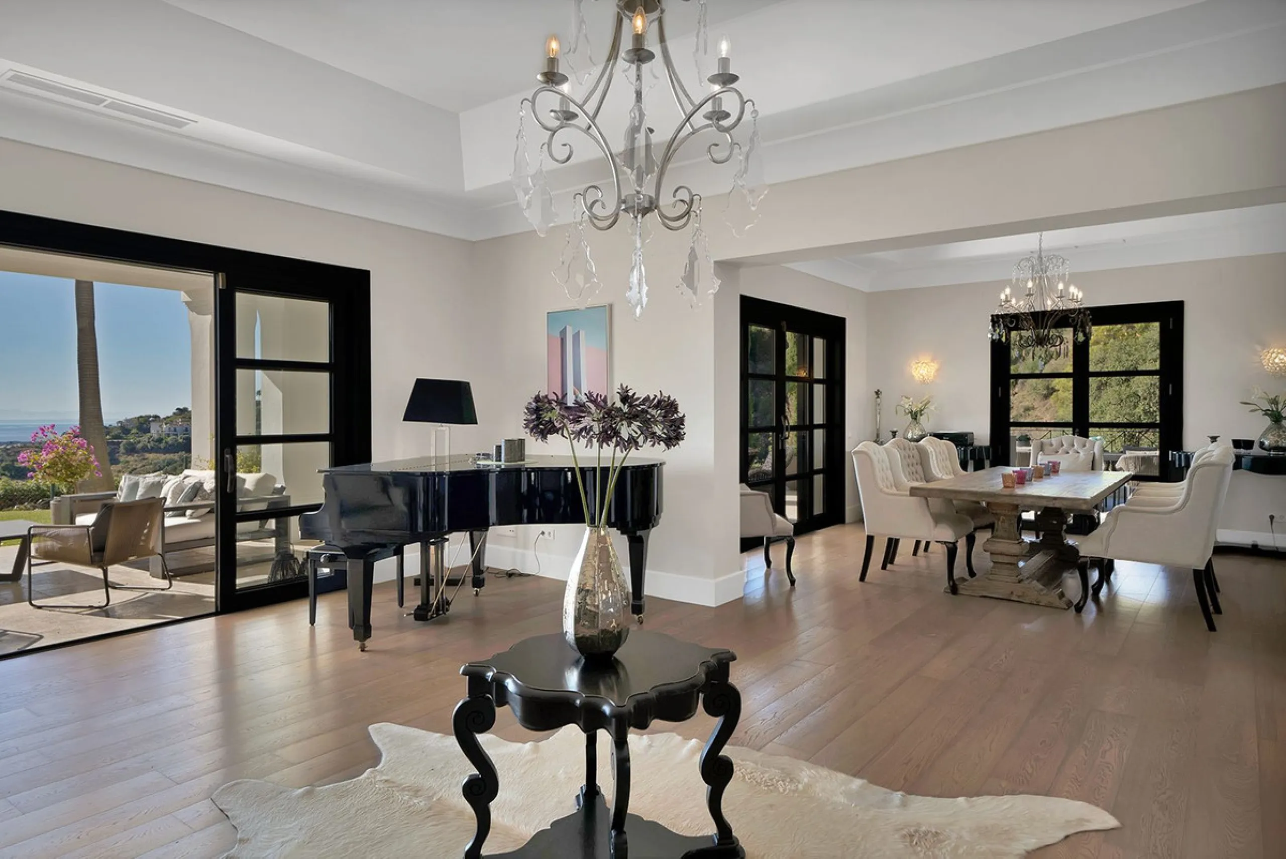 A stunning 5 bedroom Andalusían-inspired villa with panoramic sea and mountain views, Monte Mayor, Benahavís