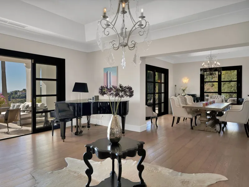 A stunning 5 bedroom Andalusían-inspired villa with panoramic sea and mountain views, Monte Mayor, Benahavís