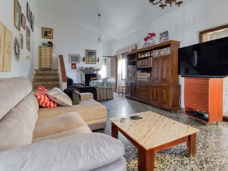 Exclusive Villa Renovation Opportunity in El Atabal, Puerto de la Torre – Málaga