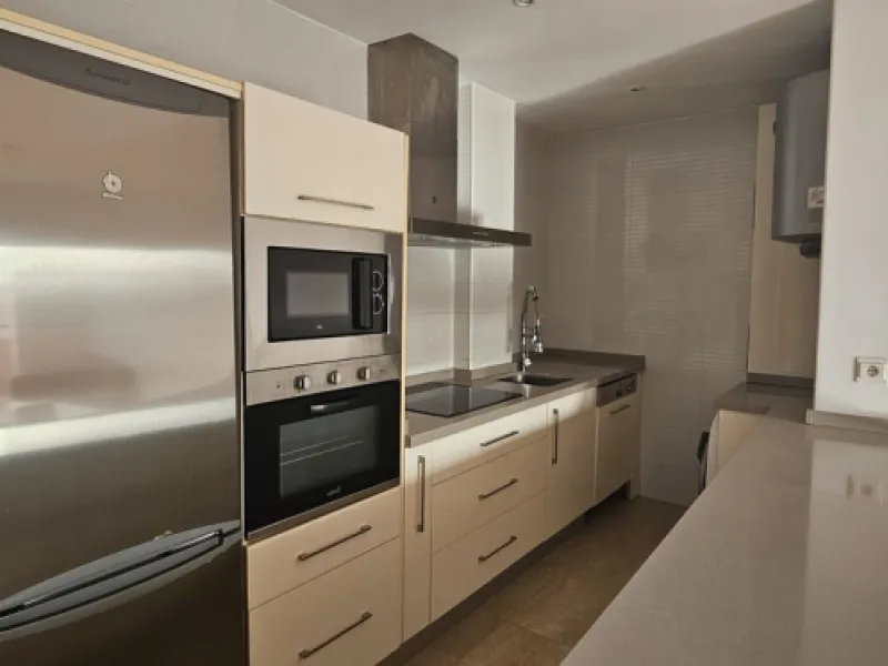 Apartment - Middle Floor Apartment в продаже в Mijas, Málaga. В доме 3 спален и 2 ванных комнат. Площадь дома 114 м²