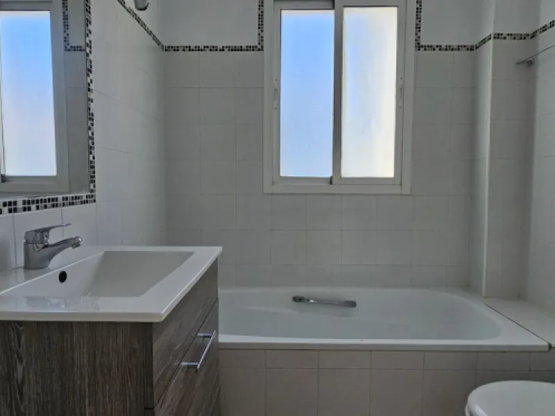 Apartment - Middle Floor Apartment в продаже в Mijas, Málaga. В доме 3 спален и 2 ванных комнат. Площадь дома 114 м²