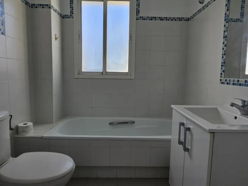 Apartment - Middle Floor Apartment в продаже в Mijas, Málaga. В доме 3 спален и 2 ванных комнат. Площадь дома 114 м²