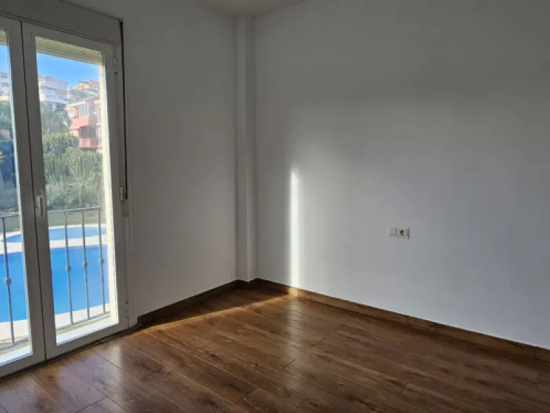 Apartment - Middle Floor Apartment в продаже в Mijas, Málaga. В доме 3 спален и 2 ванных комнат. Площадь дома 114 м²