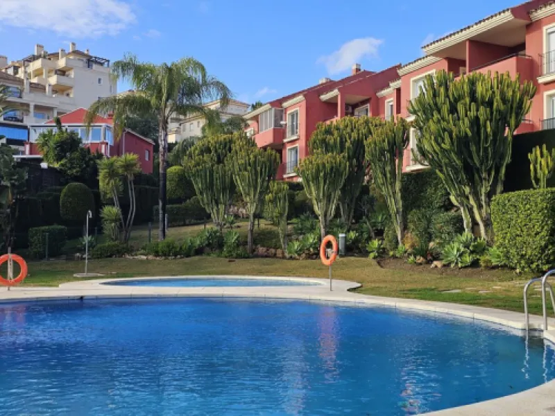 Apartment - Middle Floor Apartment в продаже в Mijas, Málaga. В доме 3 спален и 2 ванных комнат. Площадь дома 114 м²