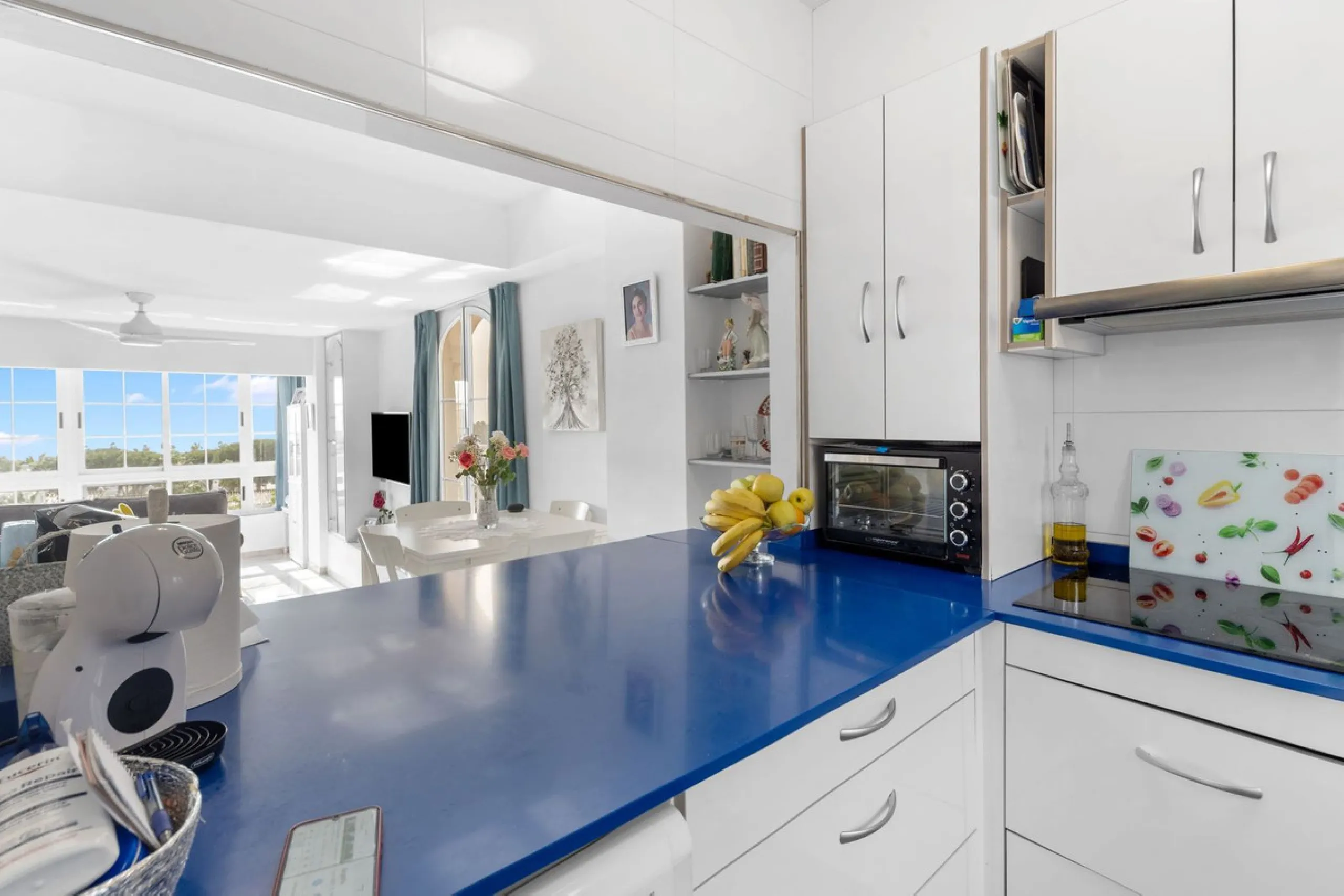 Apartment - Middle Floor Apartment в продаже в Marbella, Málaga. В доме 2 спален и 2 ванных комнат. Площадь дома 78 м²
