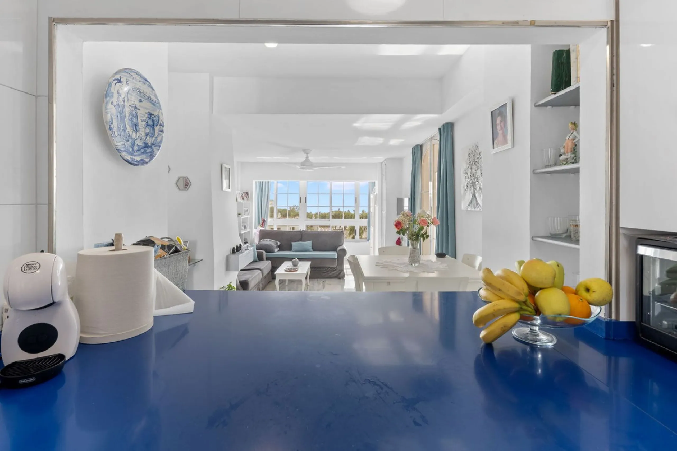 Apartment - Middle Floor Apartment в продаже в Marbella, Málaga. В доме 2 спален и 2 ванных комнат. Площадь дома 78 м²