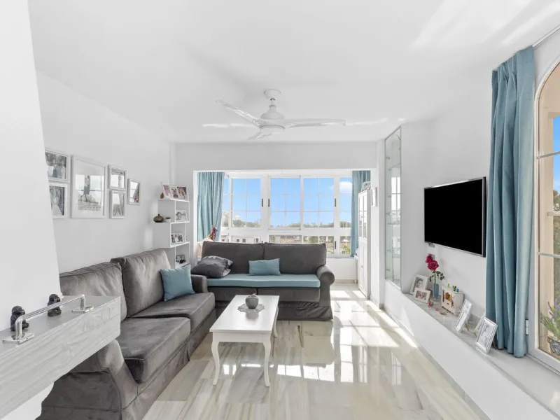 Apartment - Middle Floor Apartment в продаже в Marbella, Málaga. В доме 2 спален и 2 ванных комнат. Площадь дома 78 м²