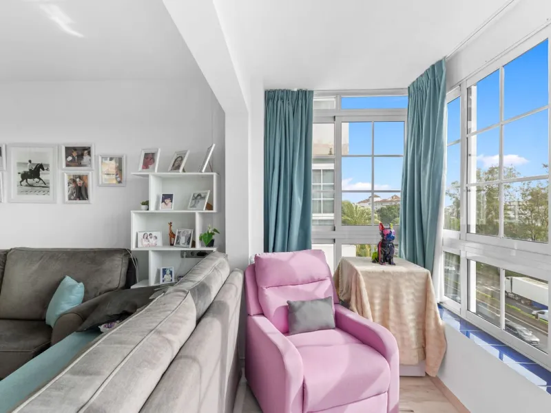Apartment - Middle Floor Apartment в продаже в Marbella, Málaga. В доме 2 спален и 2 ванных комнат. Площадь дома 78 м²
