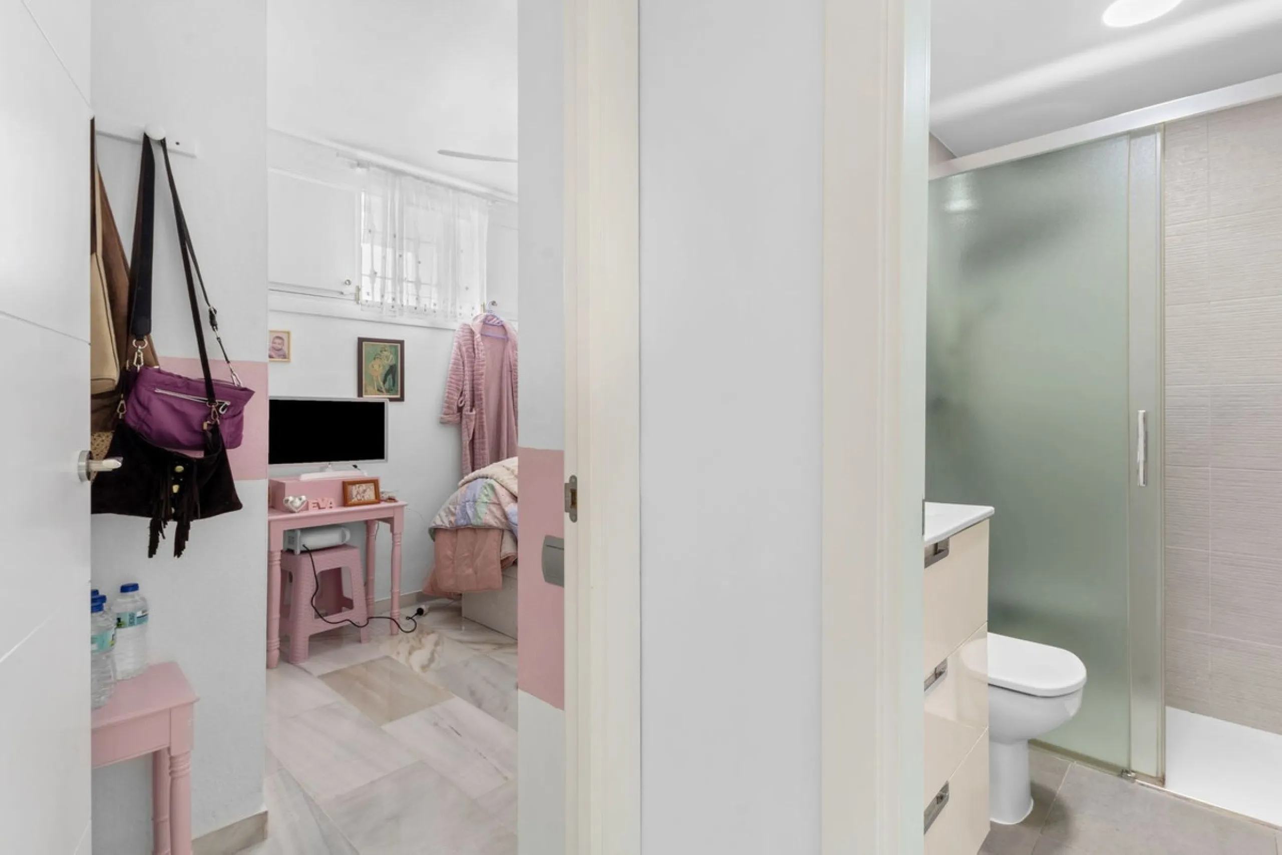 Apartment - Middle Floor Apartment в продаже в Marbella, Málaga. В доме 2 спален и 2 ванных комнат. Площадь дома 78 м²