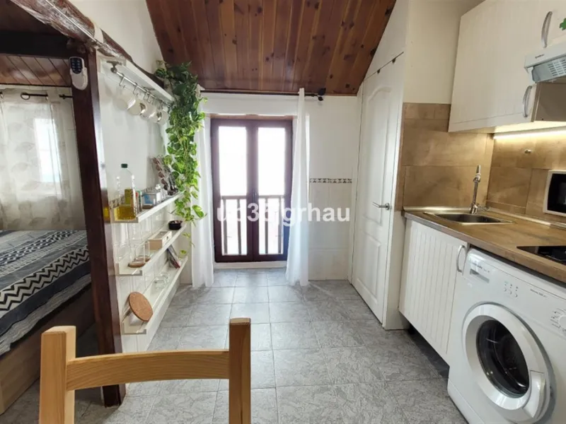 Studio in the center of Estepona, 50 meters from the beach, in a quiet alley on the first floor.