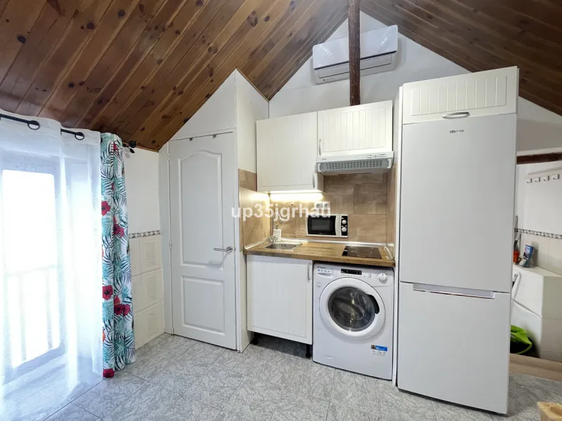 Studio in the center of Estepona, 50 meters from the beach, in a quiet alley on the first floor.