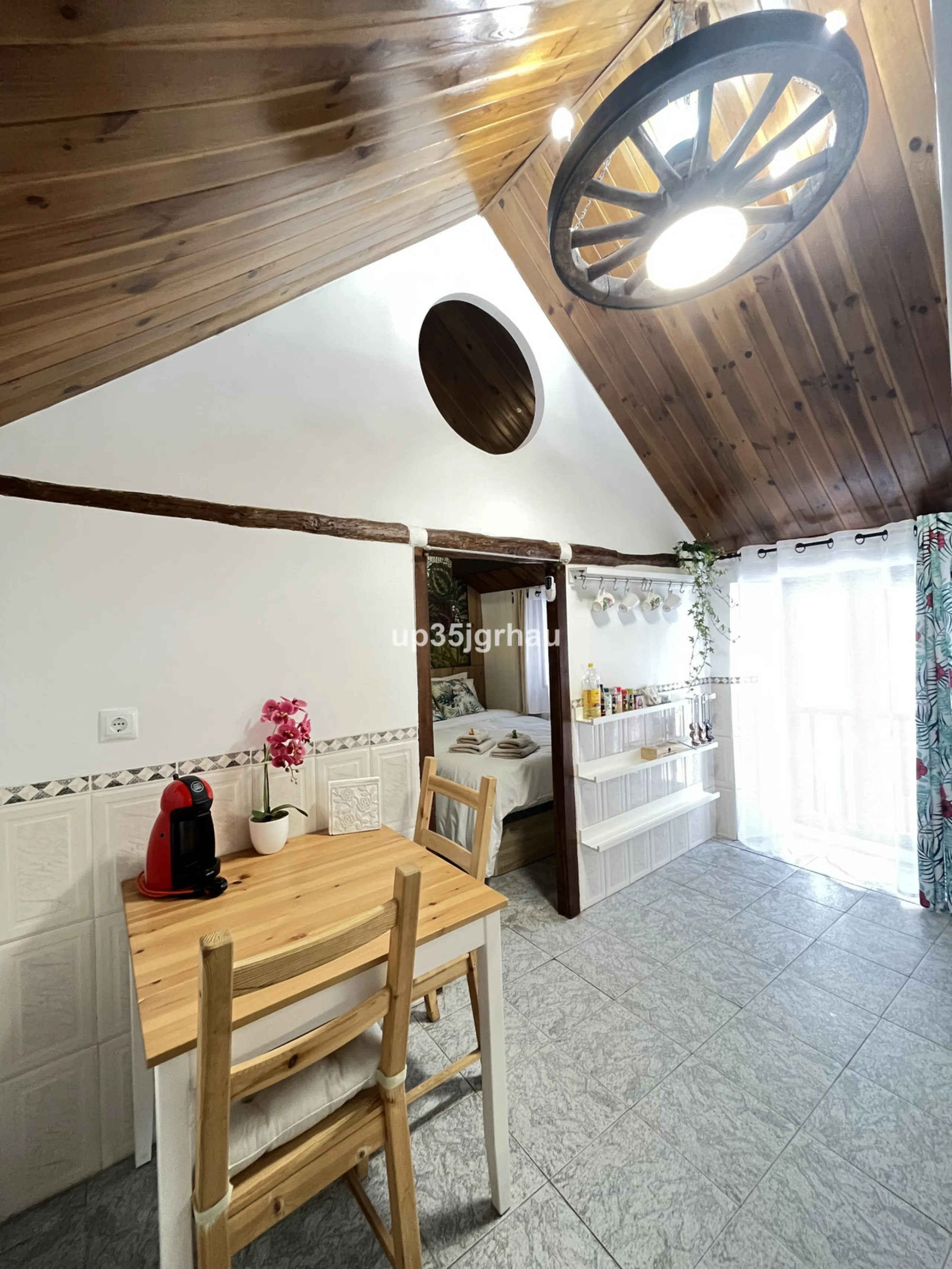 Studio in the center of Estepona, 50 meters from the beach, in a quiet alley on the first floor.